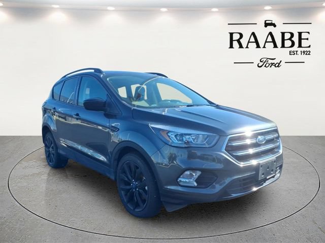 Used 2018 Ford Escape SE w/ SE Sport Appearance Package AWD/4WD image 8