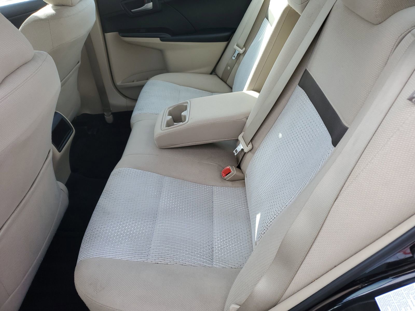 Used 2012 Toyota Camry LE image 13