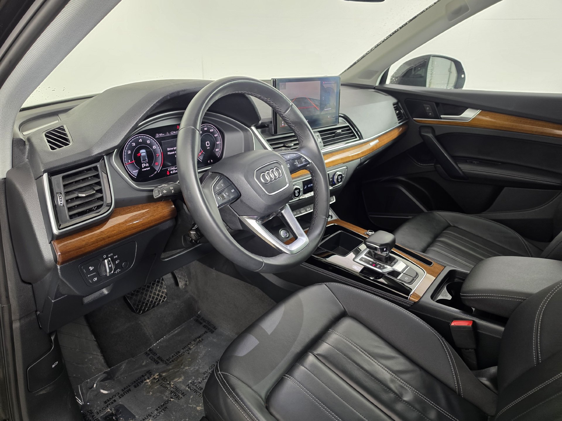 Certified 2023 Audi Q5 2.0T Premium Plus AWD/4WD image 2