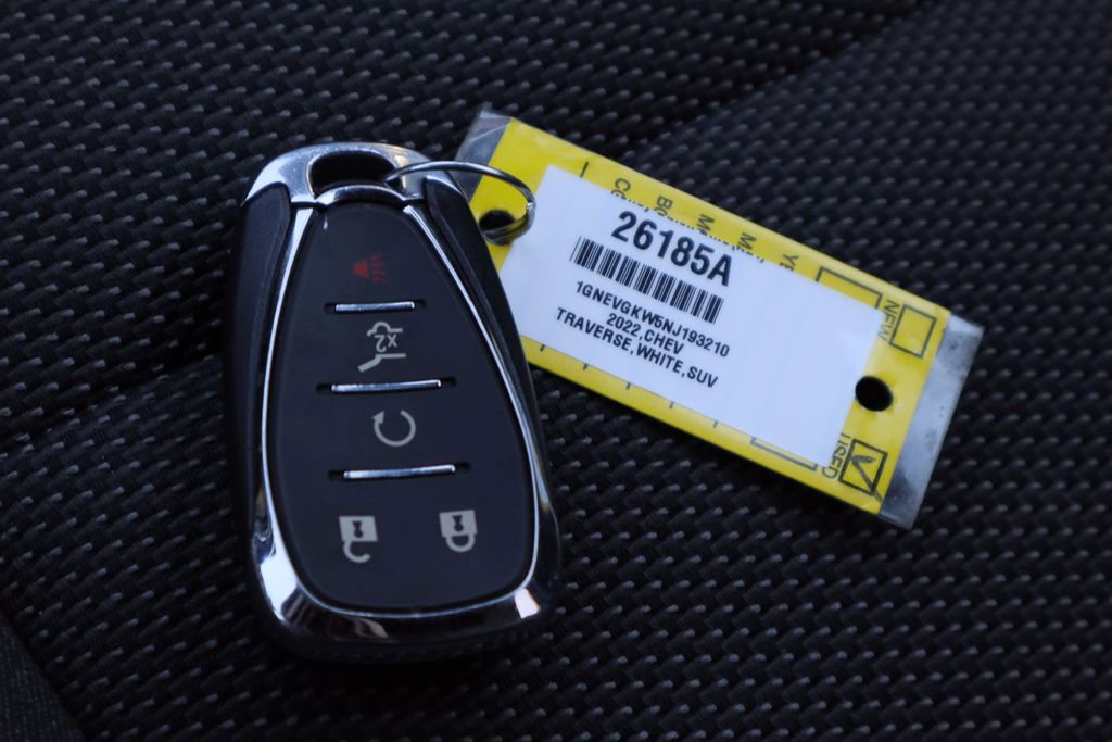 Used 2022 Chevrolet Traverse LT w/ LPO, Floor Liner Package image 33