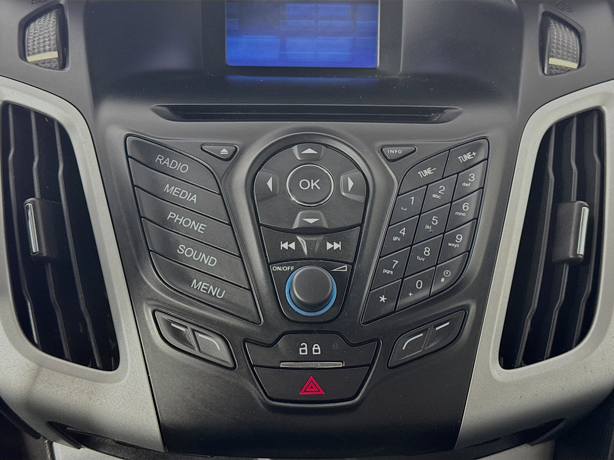 Used 2014 Ford Focus SE FWD image 13