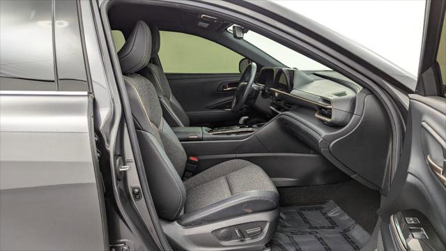 Used 2024 Toyota Crown XLE image 21