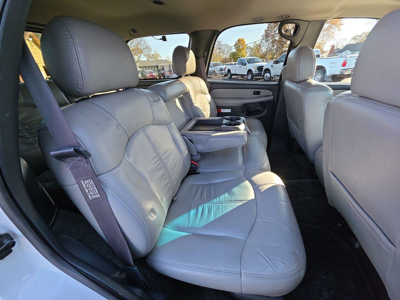 Used 2001 Chevrolet Tahoe LT w/ LT Preferred Equipment Group image 7