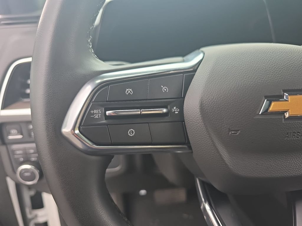 Used 2025 Chevrolet Tahoe LT AWD/4WD image 16