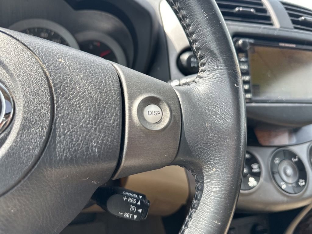 Used 2009 Toyota RAV4 Limited AWD/4WD image 23