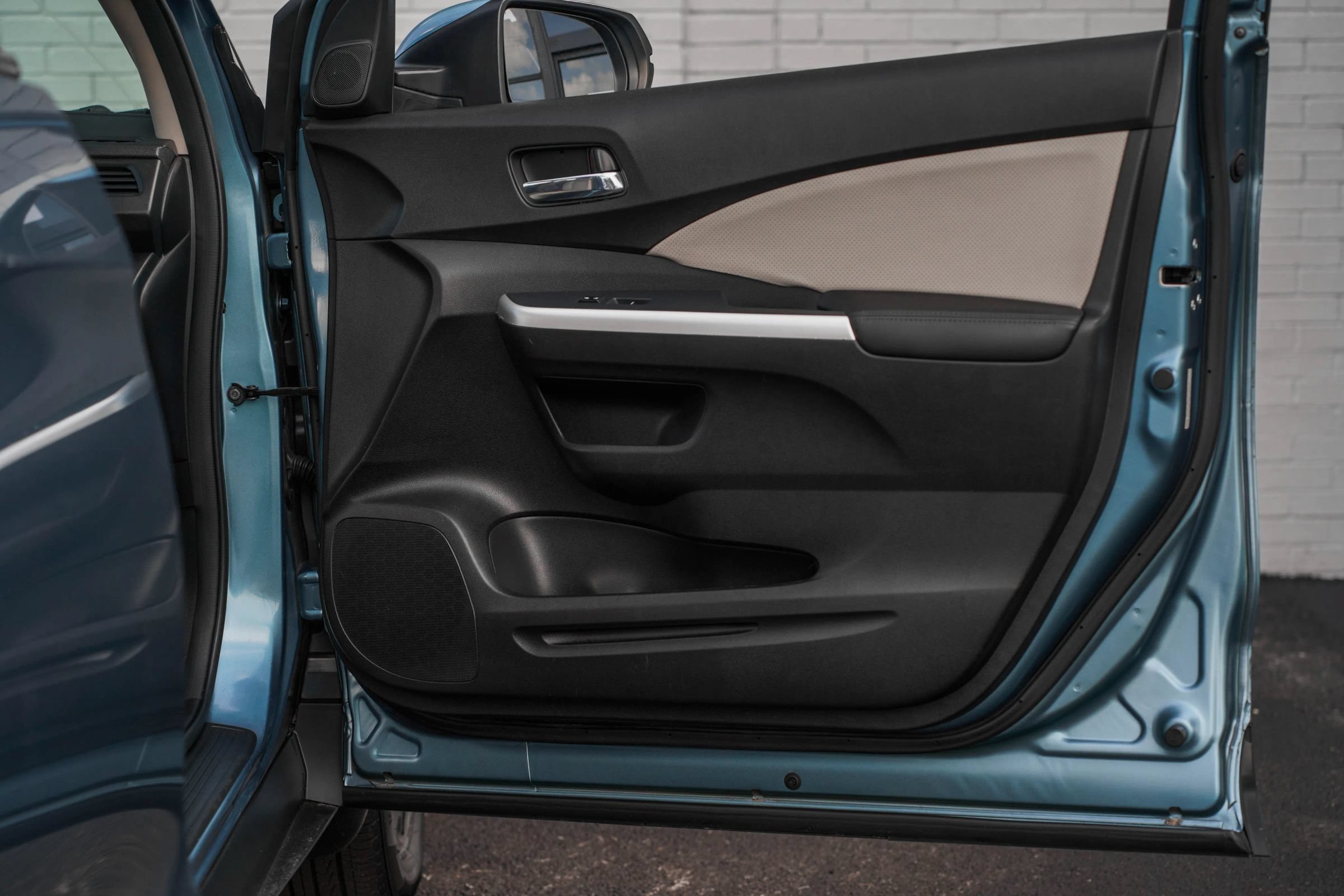 Used 2015 Honda CR-V Touring image 23