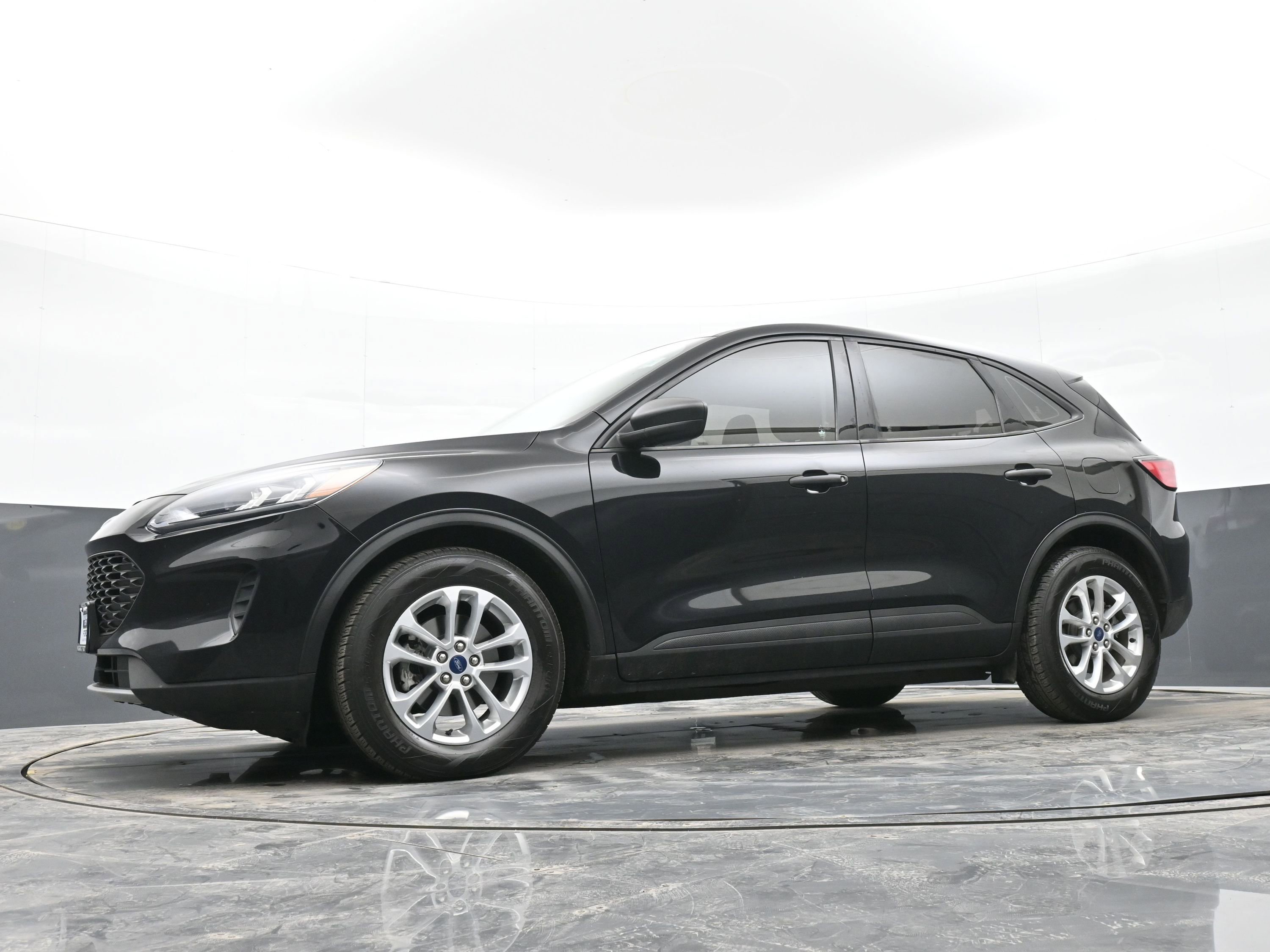 Used 2022 Ford Escape S image 40