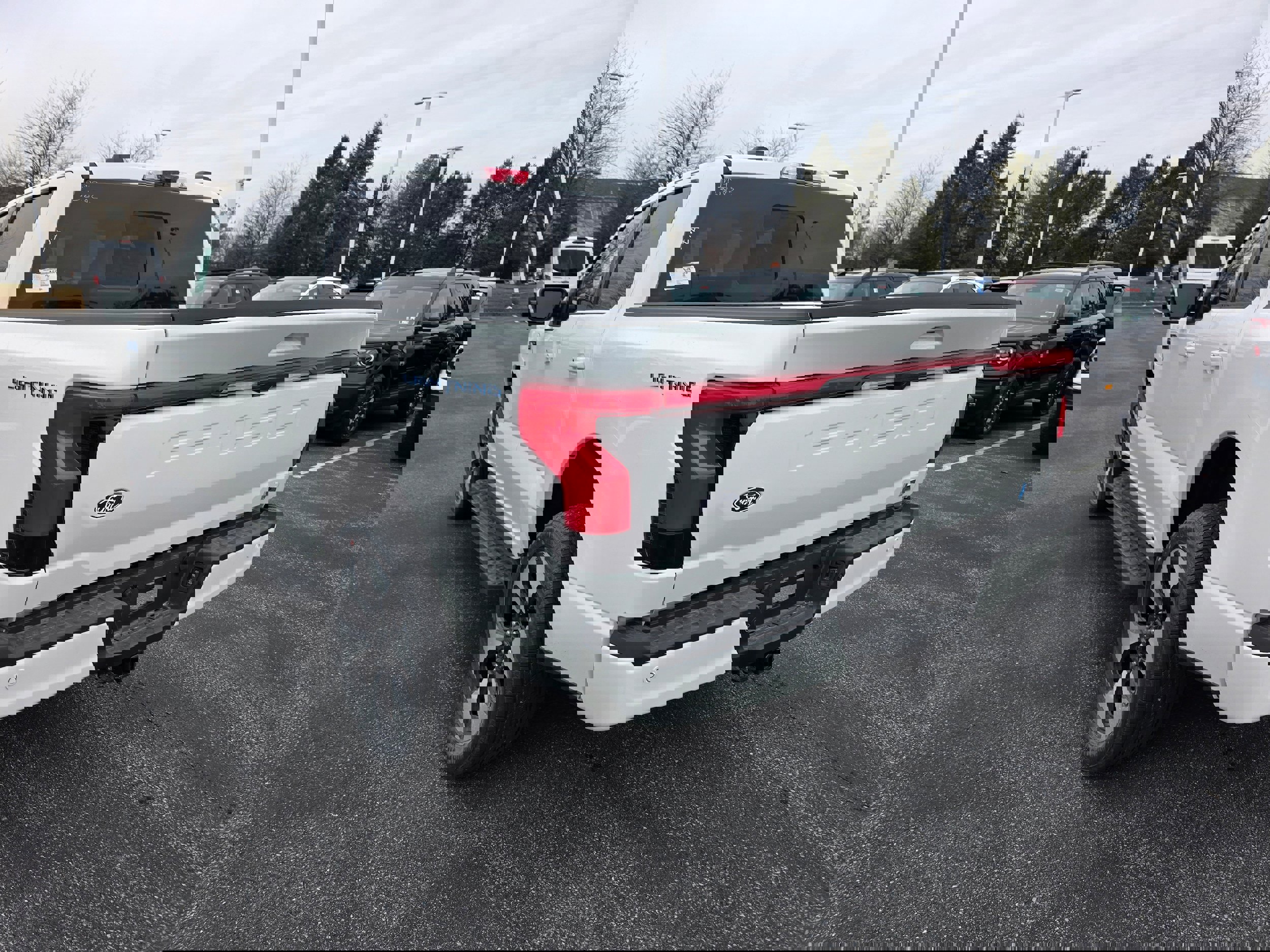 New 2025 Ford F150 Lightning Platinum image 3