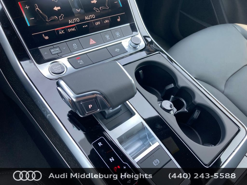 Certified 2025 Audi Q7 2.0T Premium w/ Convenience Plus Package image 41