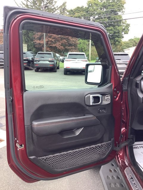 Certified 2022 Jeep Gladiator Mojave w/ LED Lighting Group AWD/4WD image 23