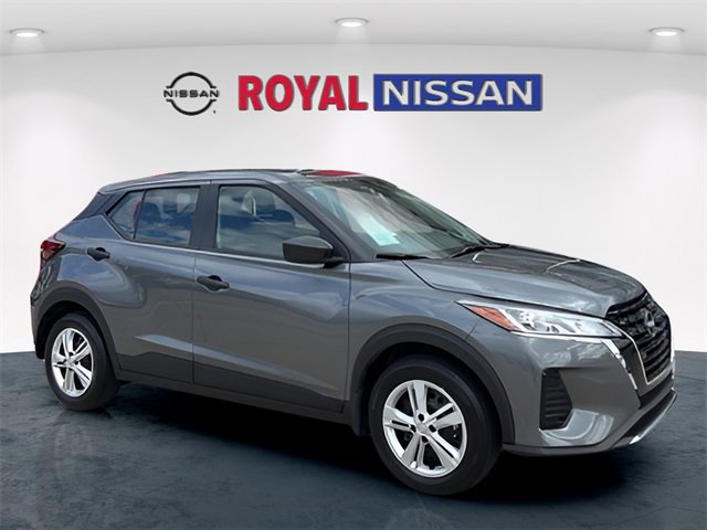 Used 2025 Nissan Kicks Play S