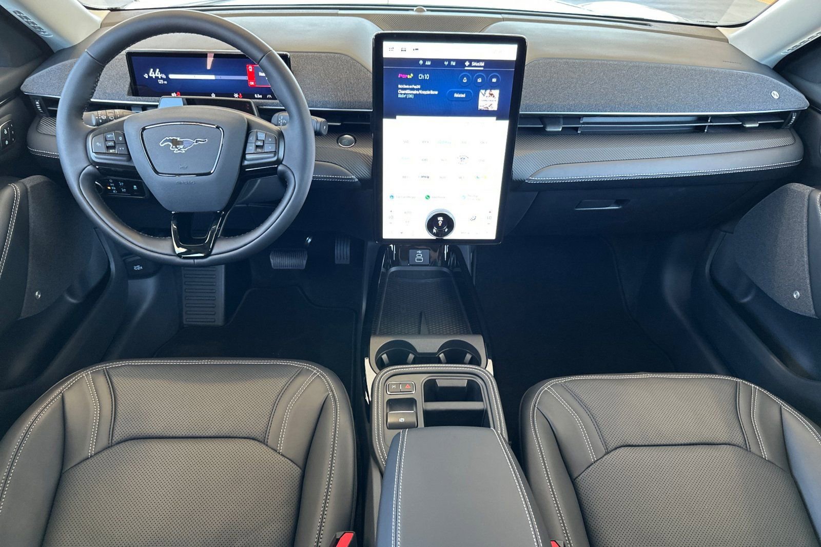 New 2025 Ford Mustang Mach-E Premium image 12