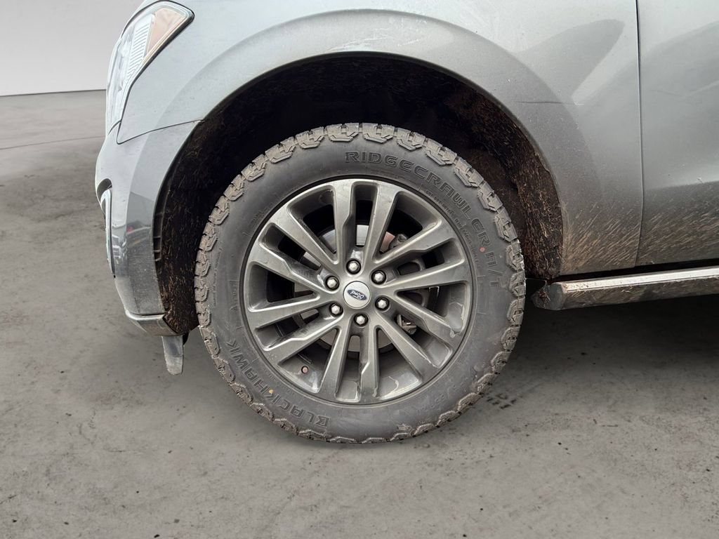 Used 2021 Ford Expedition Max Limited AWD/4WD image 9