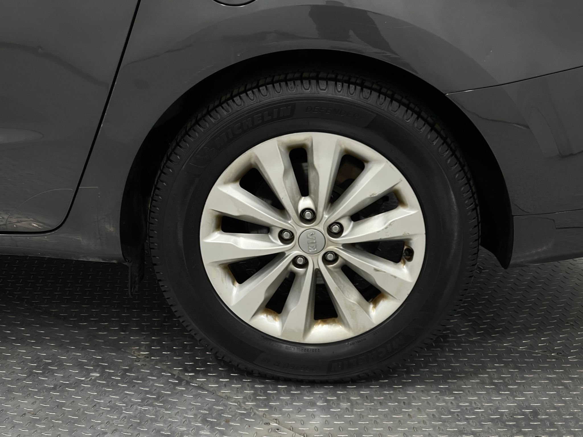 Used 2017 Kia Sedona EX image 36