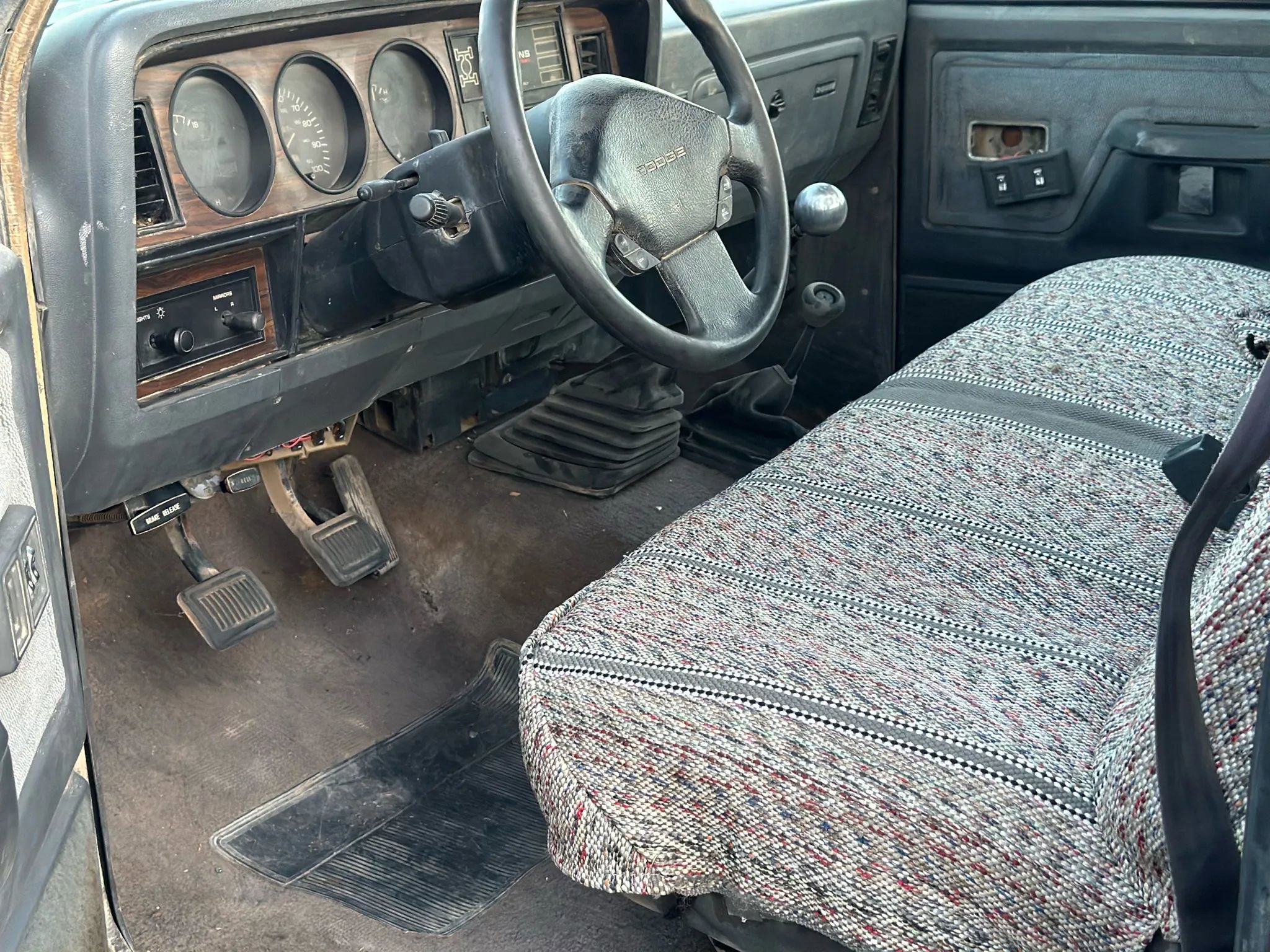 Used 1993 Dodge D/W Truck 250 image 4