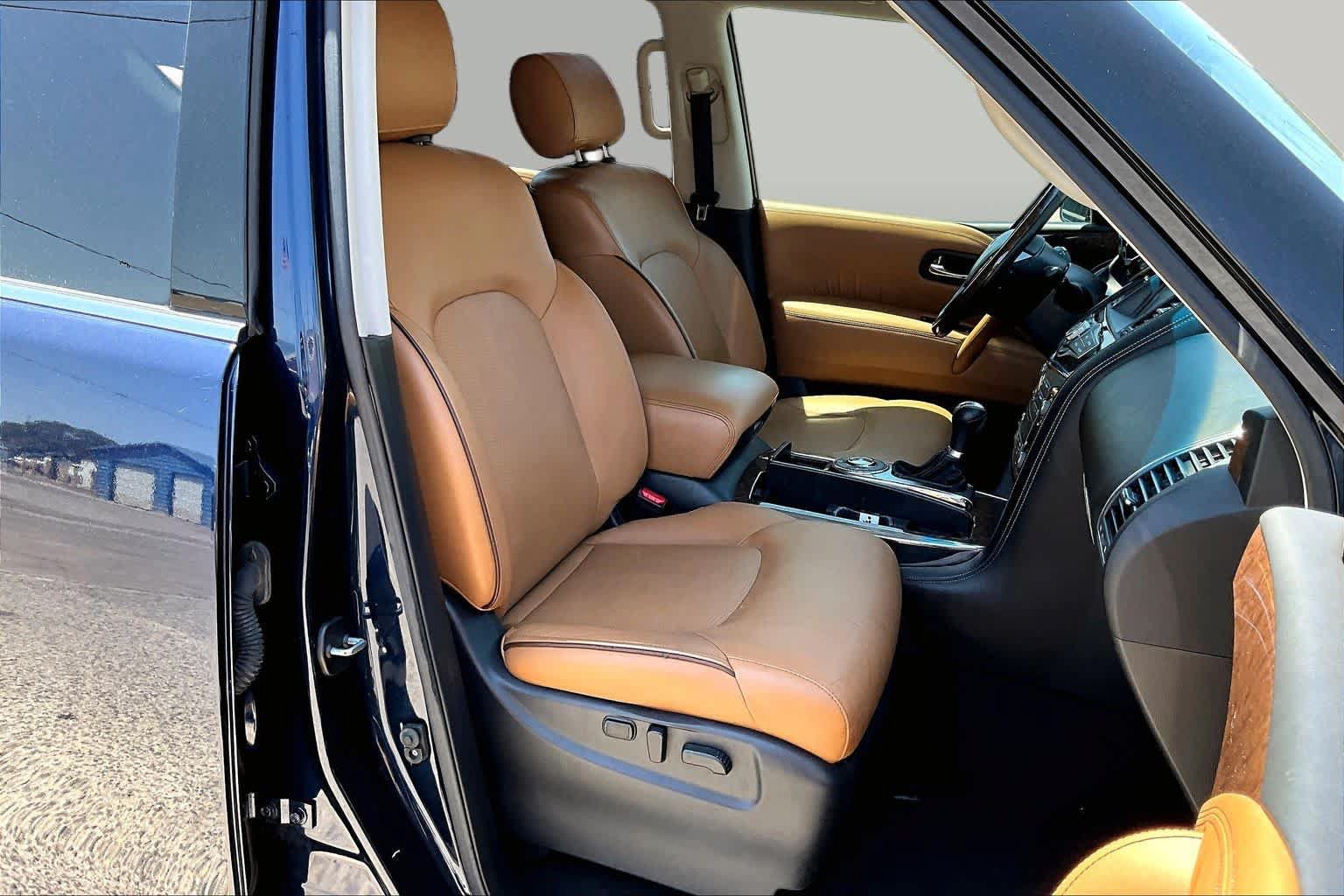 Used 2017 INFINITI QX80 Signature Edition RWD image 12