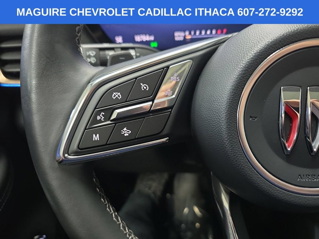 Used 2024 Buick Envision Avenir AWD/4WD image 20