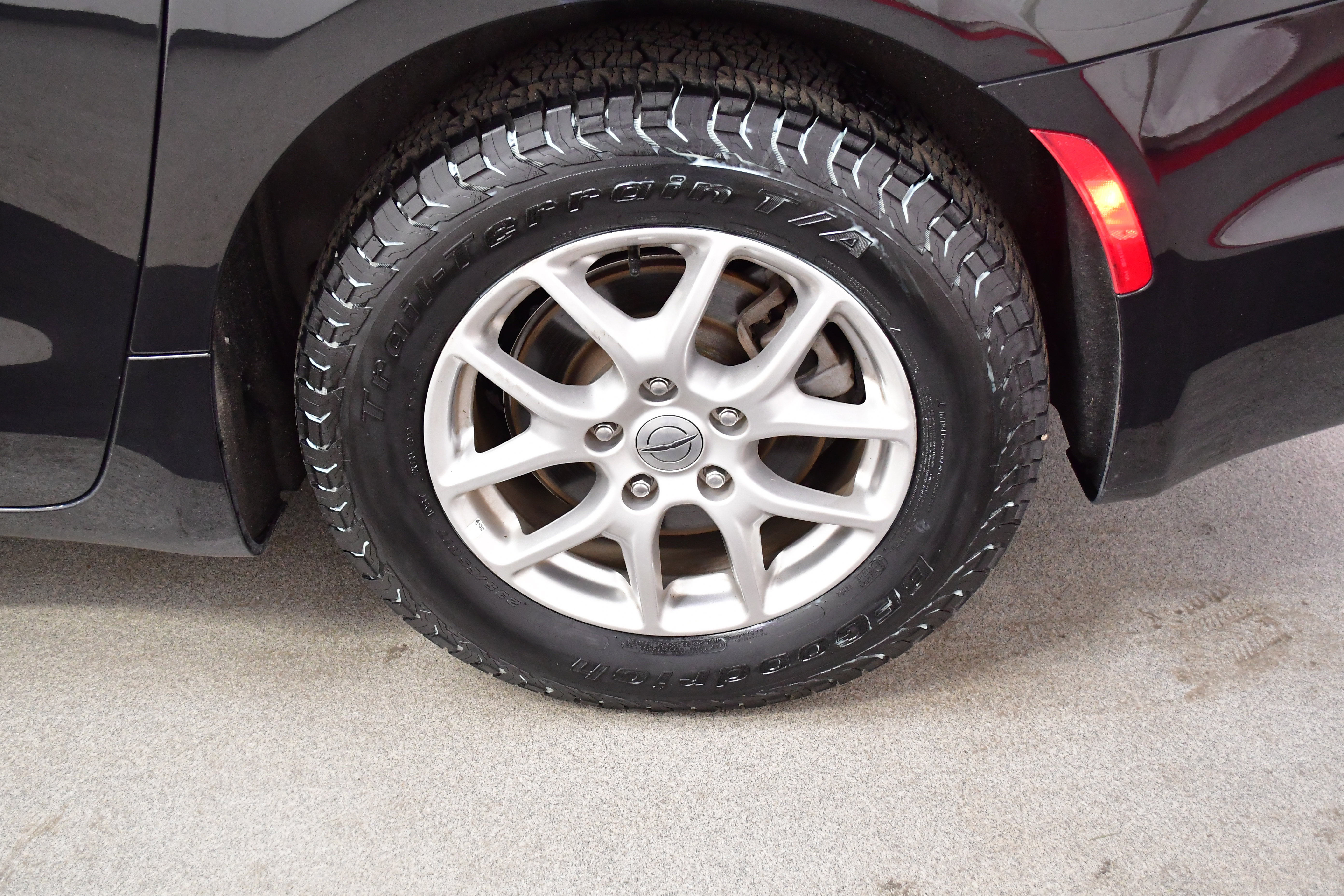 Used 2025 Chrysler Pacifica Select FWD image 36