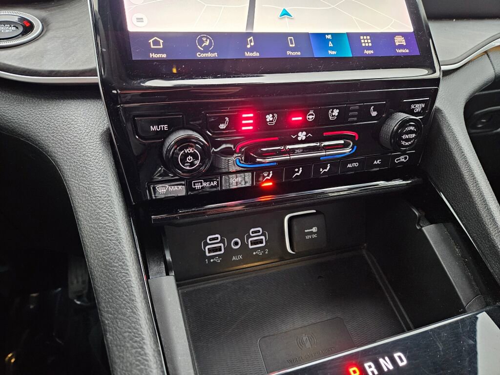 Used 2023 Jeep Grand Cherokee Limited w/ Luxury Tech Group II image 25