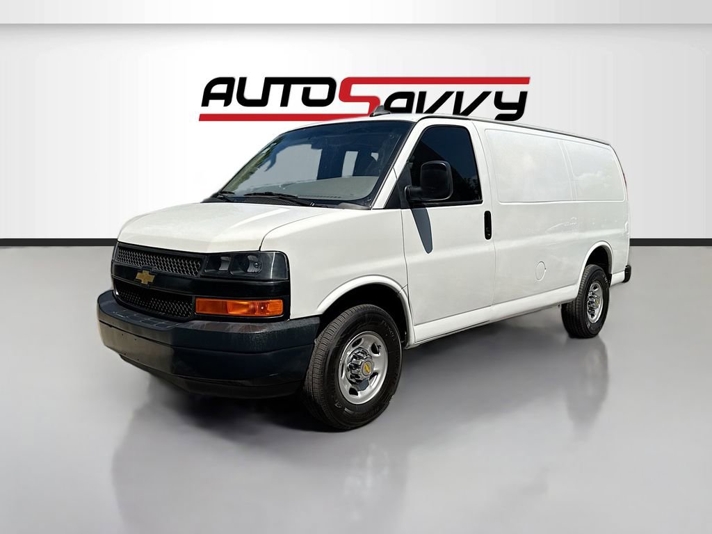 Used 2023 Chevrolet Express 2500 w/ Driver Convenience Package image 3