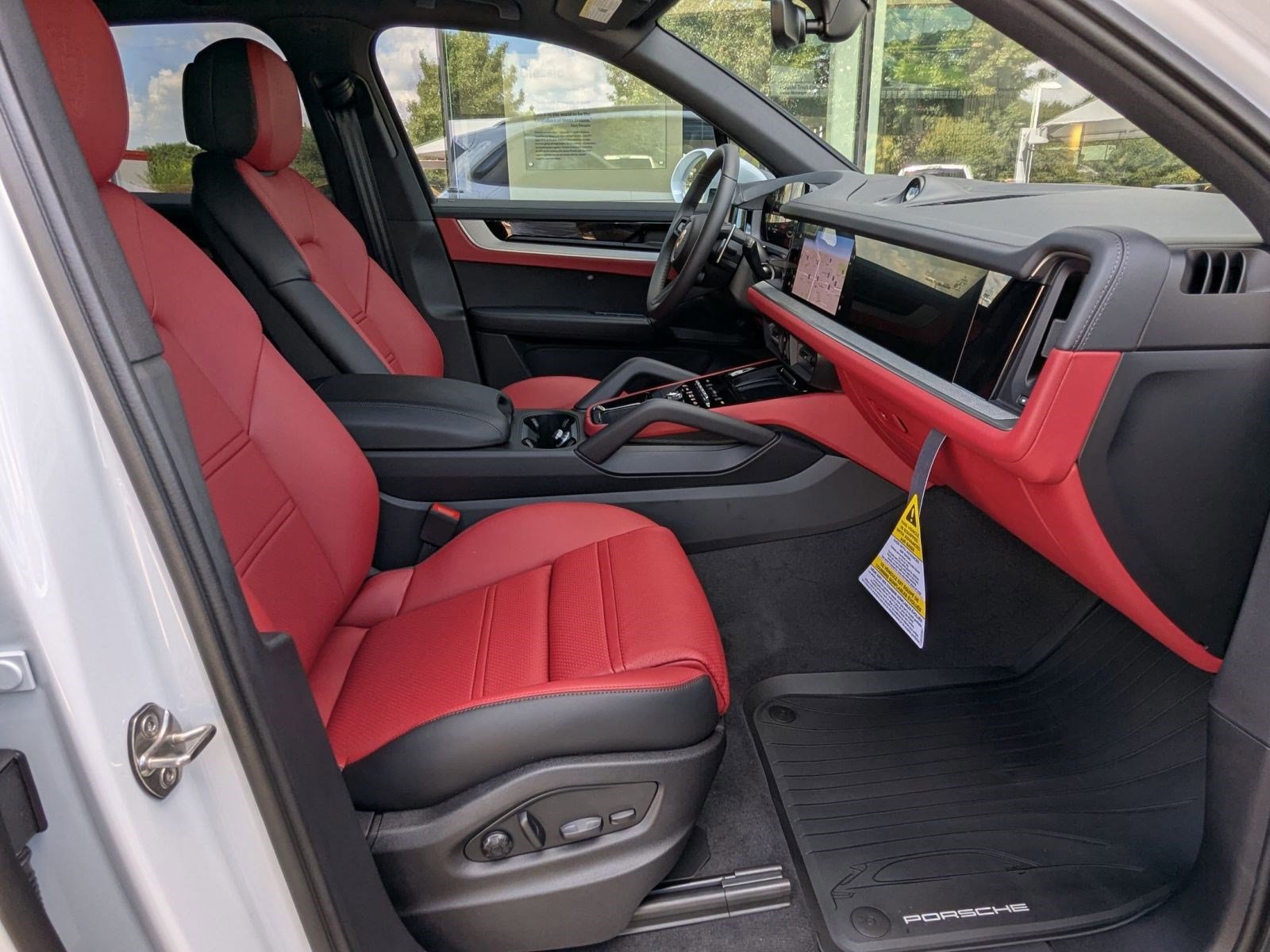 New 2026 Porsche Cayenne S image 25