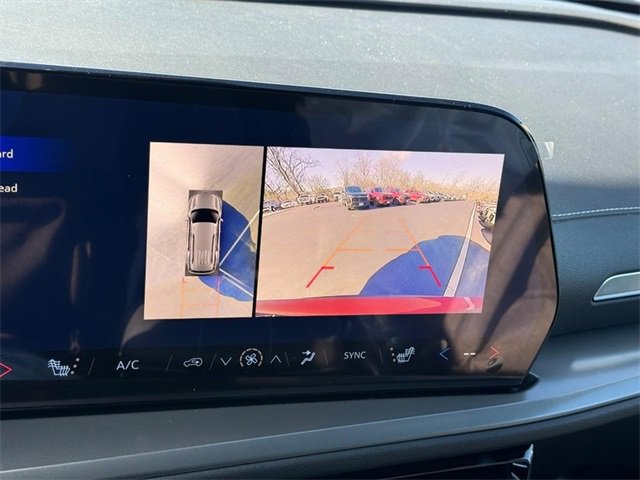 New 2026 Chevrolet Traverse LT w/ Driver Confidence Package image 15