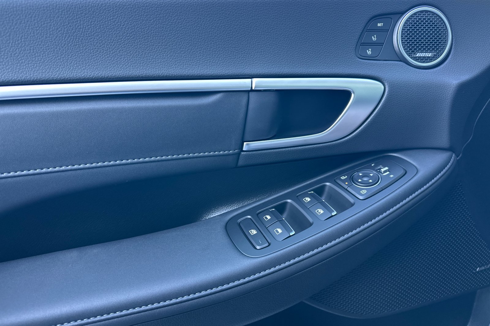 New 2026 Hyundai Sonata Limited FWD image 12