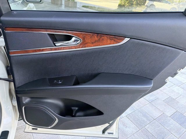 Used 2016 Lincoln MKX Select w/ Select Plus Package image 25