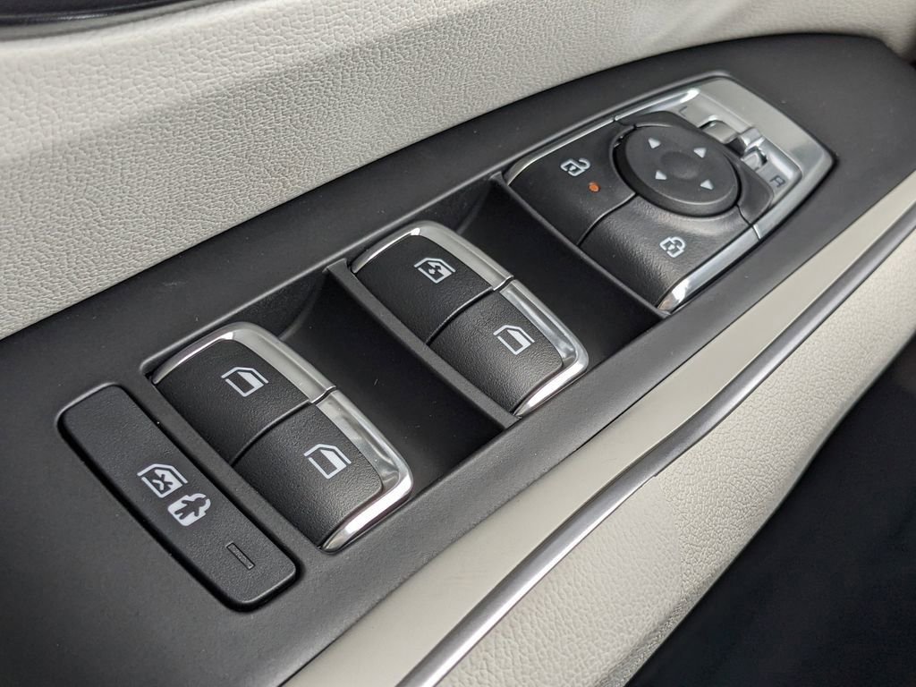 Certified 2025 Kia Sorento S AWD/4WD image 30