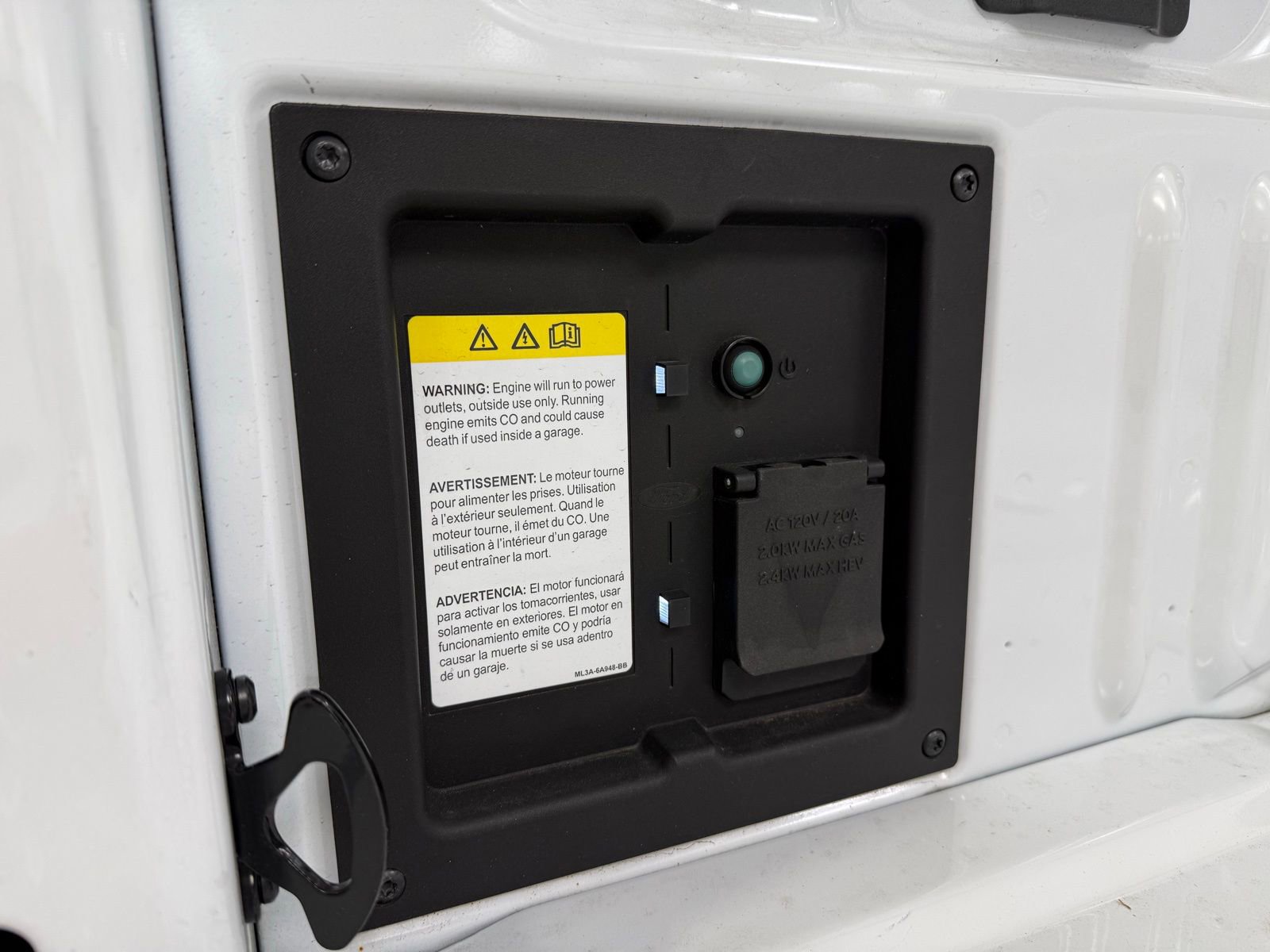 Used 2024 Ford F150 XLT w/ Equipment Group 302A MID image 9