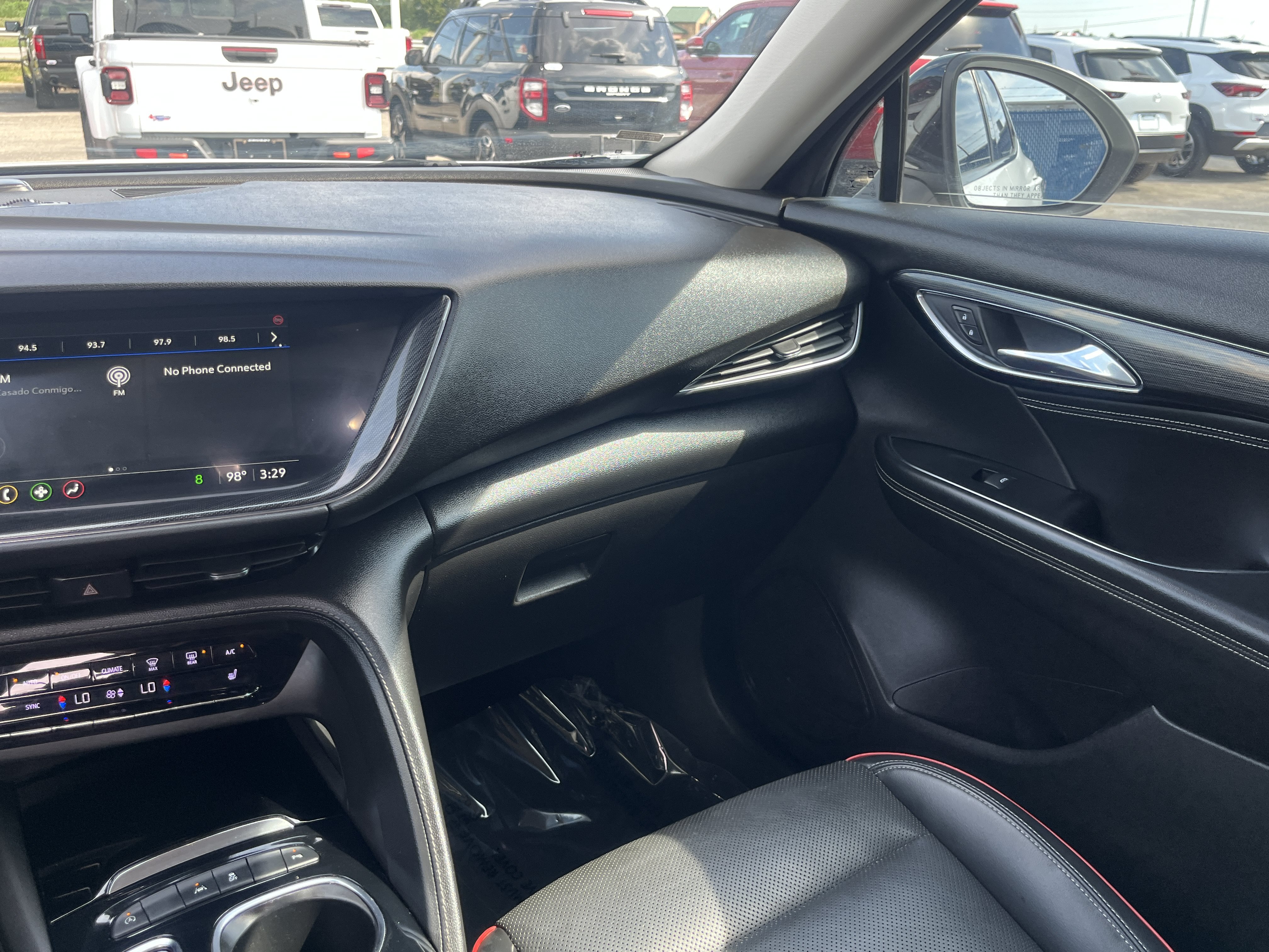 Used 2023 Buick Envision Essence w/ Sport Touring Package FWD image 31