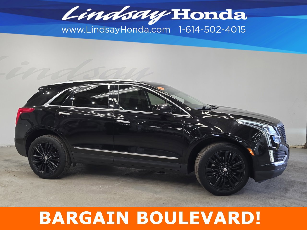 Used 2017 Cadillac XT5 Premium Luxury image 3