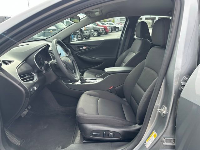 Used 2024 Chevrolet Malibu LT FWD image 2