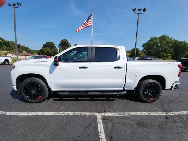 Used 2022 Chevrolet Silverado 1500 RST w/ Redline Edition image 2