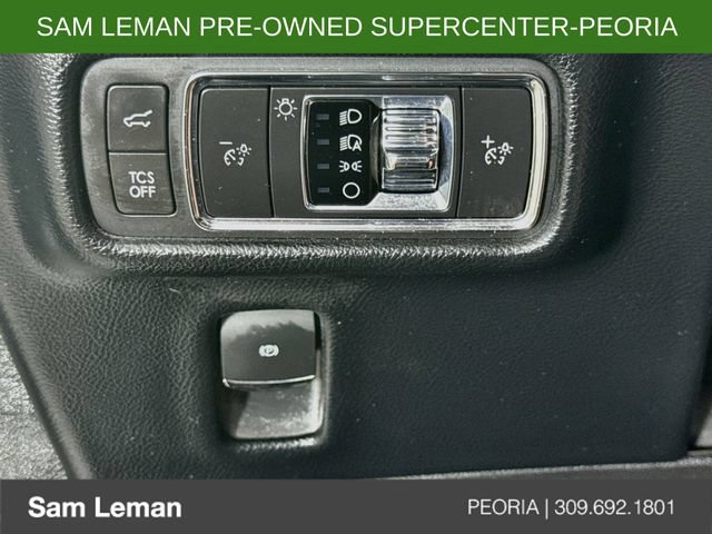 Used 2021 Lincoln Nautilus FWD w/ Equipment Group 101A image 10
