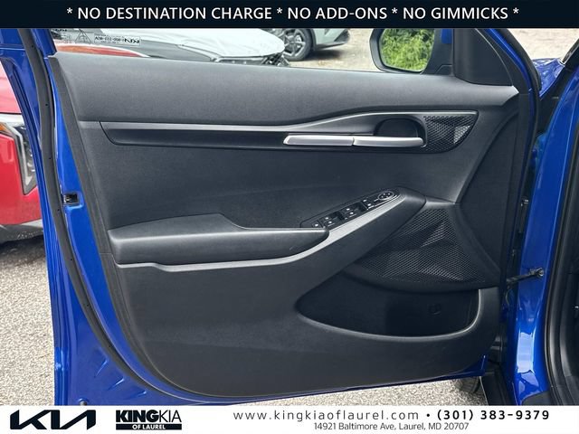 Used 2023 Kia Seltos LX AWD/4WD image 19