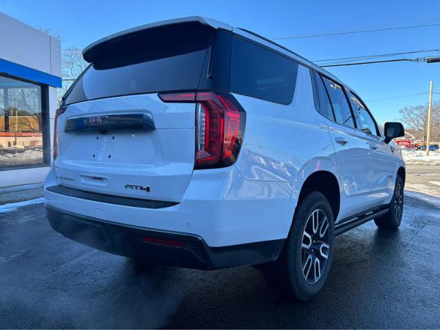 Used 2023 GMC Yukon AT4 w/ AT4 Premium Package image 11