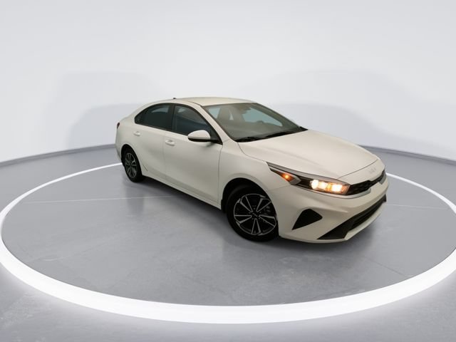 Used 2023 Kia Forte LXS FWD image 8