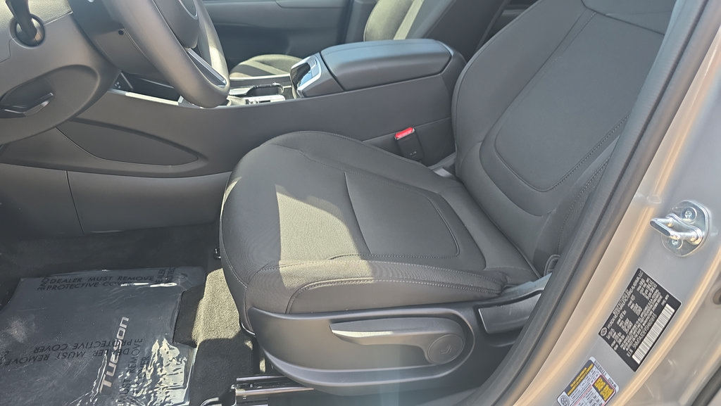 Certified 2025 Hyundai Tucson SE FWD image 14