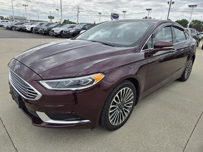 Used 2018 Ford Fusion SE w/ Fusion SE Technology Package FWD image 7