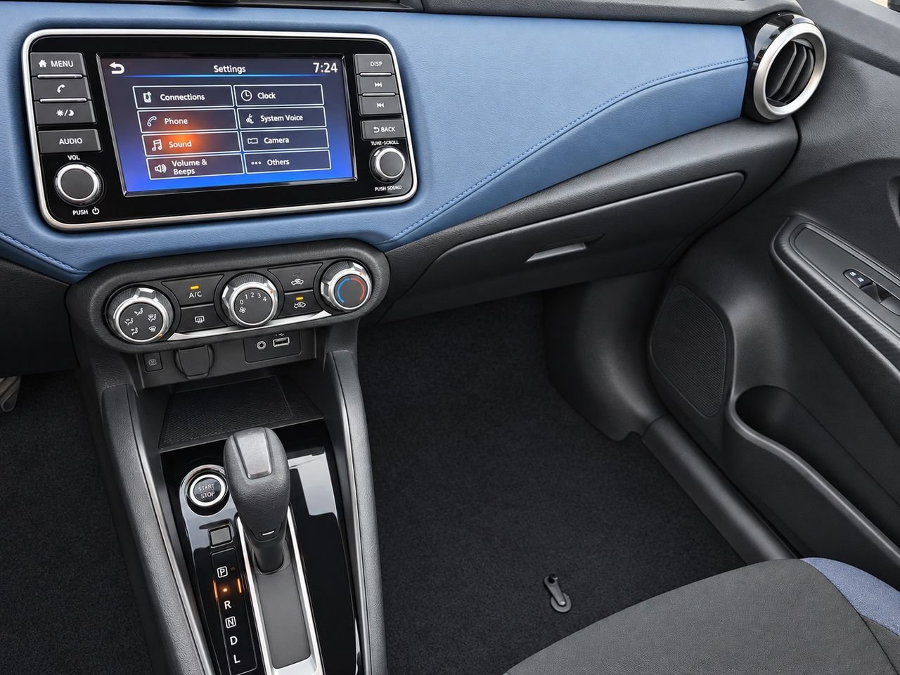 Used 2025 Nissan Versa SV FWD image 19