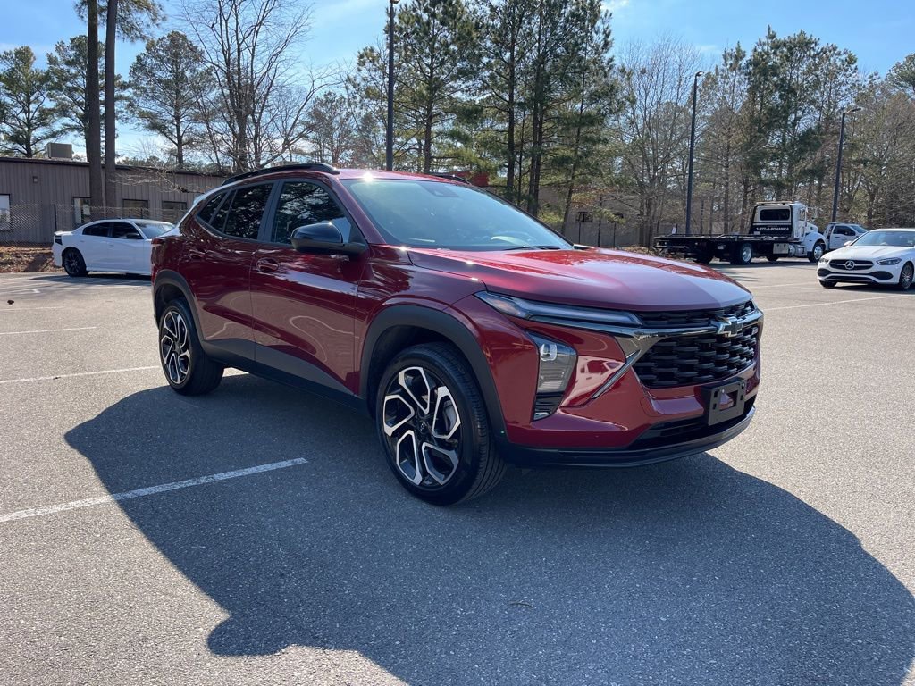 Used 2024 Chevrolet Trax RS w/ Driver Confidence Package image 4