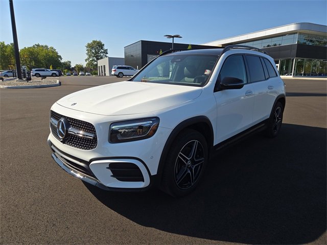 New 2024 Mercedes-Benz GLB 250 4MATIC image 8