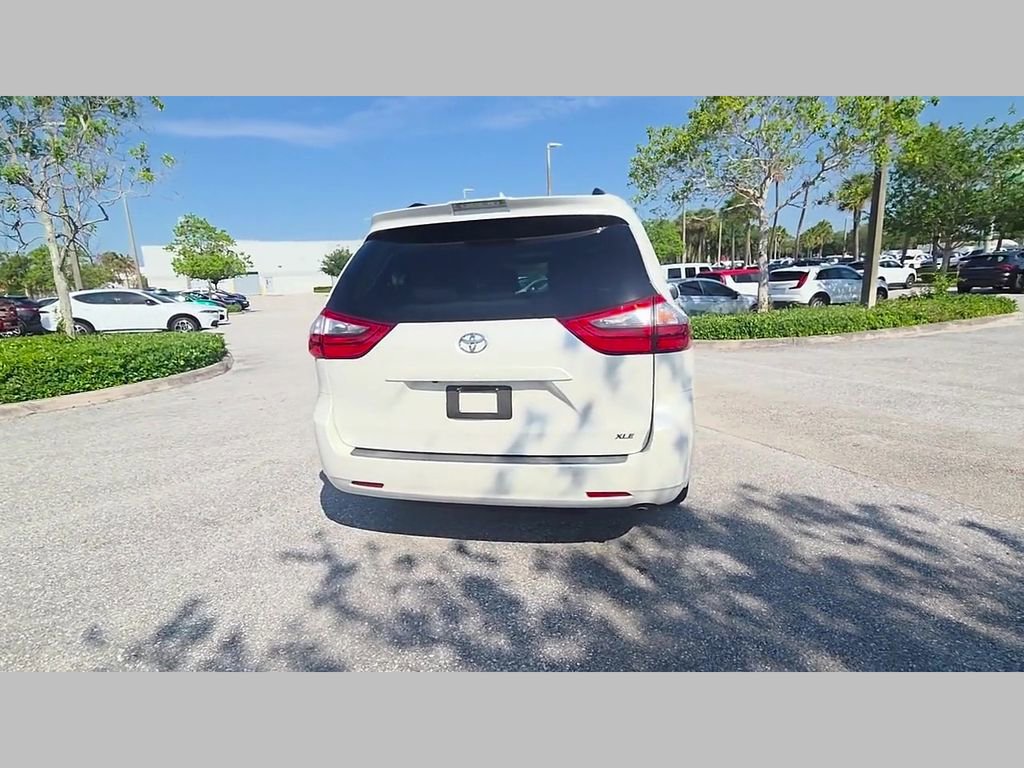 Used 2020 Toyota Sienna XLE FWD image 8