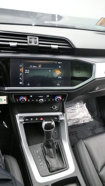 Used 2020 Audi Q3 2.0T Premium image 20