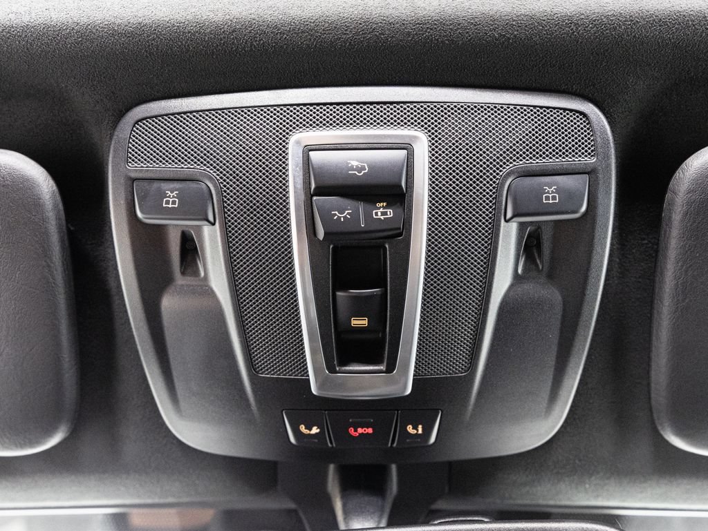 Used 2017 Mercedes-Benz G 550 Squared image 18