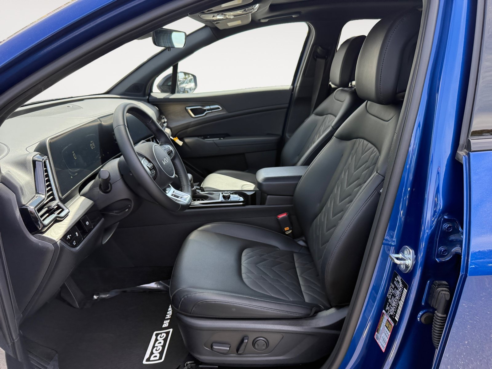 Used 2025 Kia Sportage X-Line w/ Premium Package AWD/4WD image 10