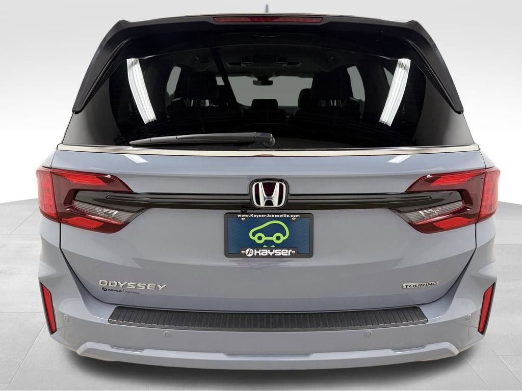 Used 2025 Honda Odyssey Touring image 4