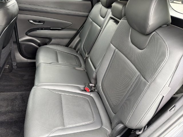 Certified 2025 Hyundai Tucson Limited AWD/4WD image 40