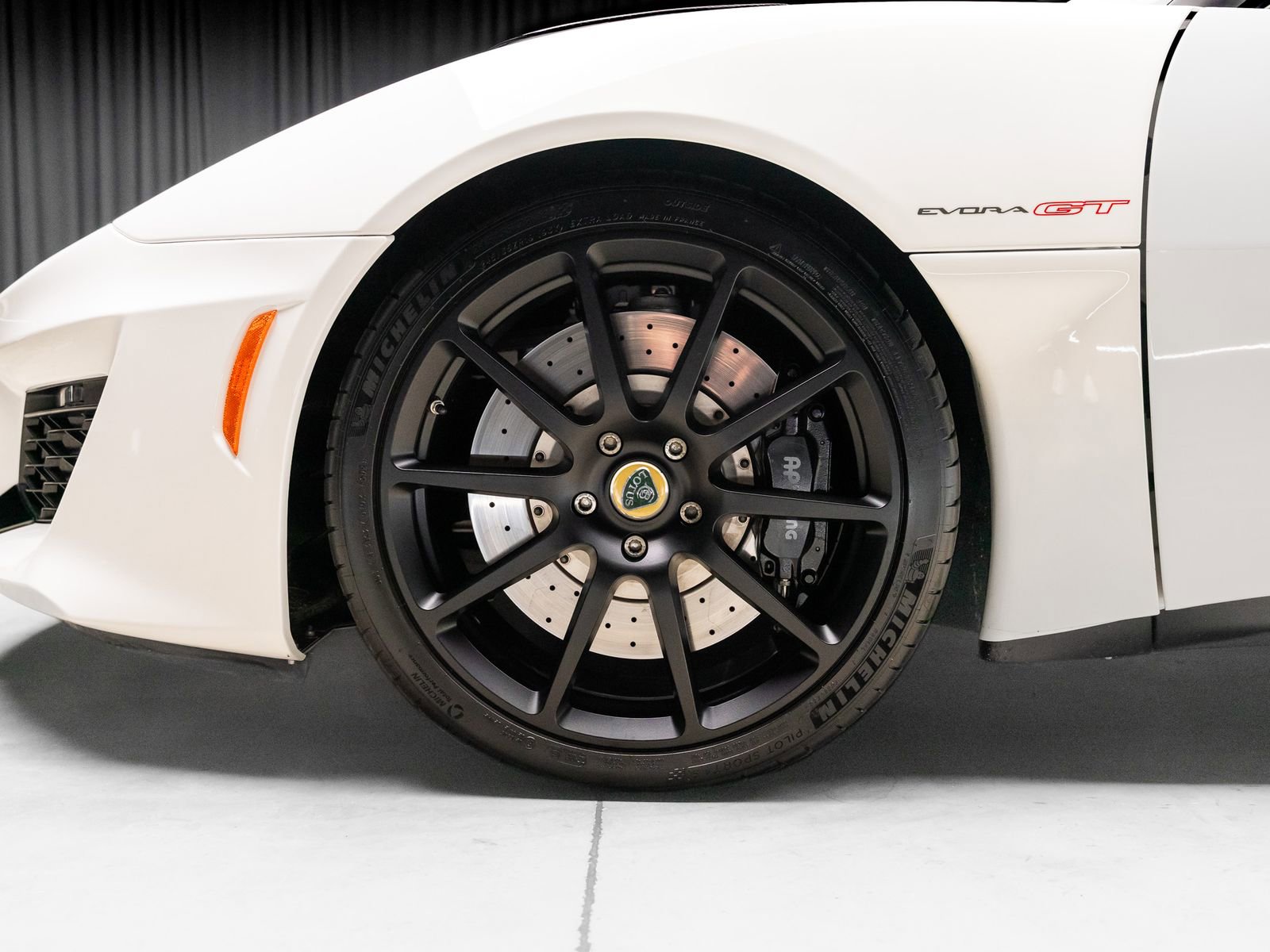 Used 2021 Lotus Evora RWD image 3